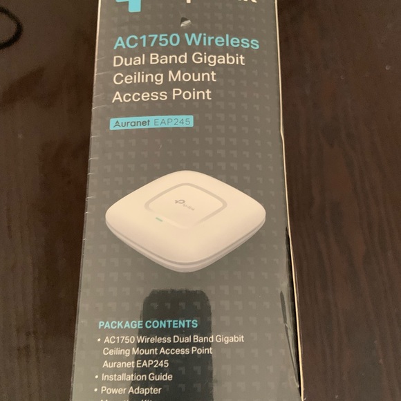 New, WIFI , Dual band business booster by tp-link. Wireless - Picture 3 of 5